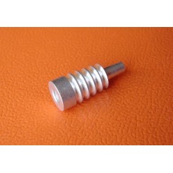 KRÓCIEC UKŁADU CHŁODZENIA (T-MAX 02704)