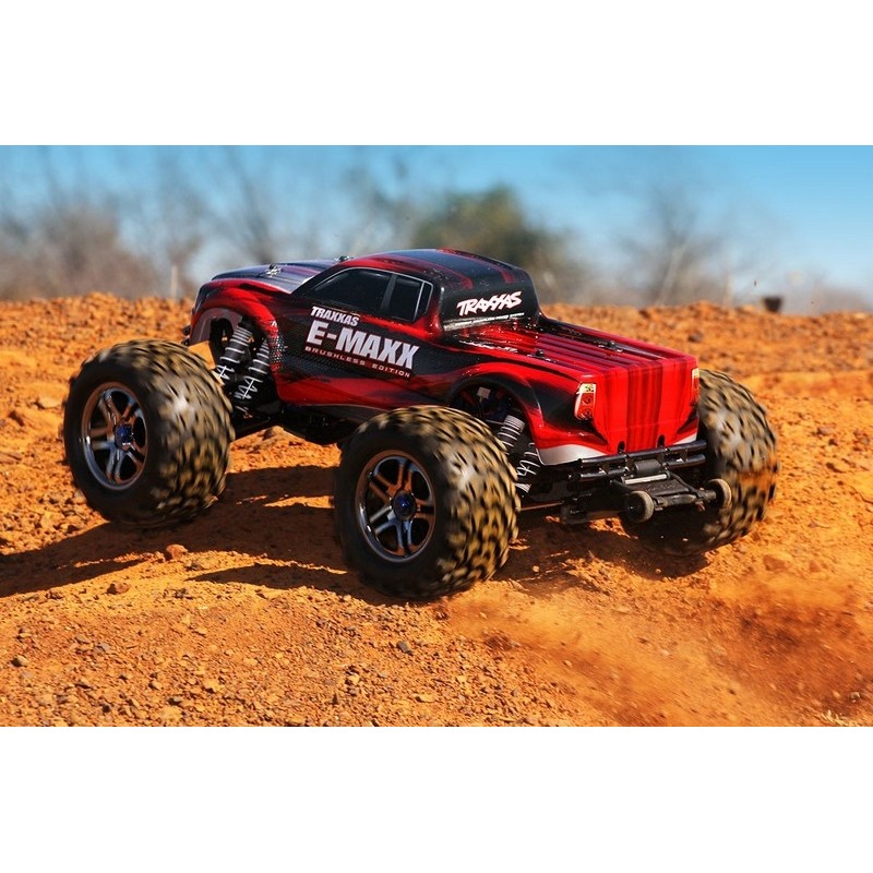 TRAXXAS E-MAXX 4WD TSM Z NAPĘDEM BEZSZCZ1/10 4WD (39086-4)