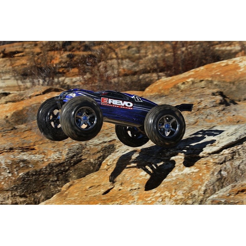 TRAXXAS E-REVO BRUSHLESS 4WD TSM MONSTERTRUCK 1/10 (56087)