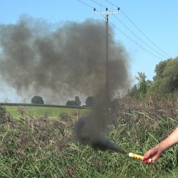 KL.ŚWIECA DYMNA 1 CZARNA (7106)