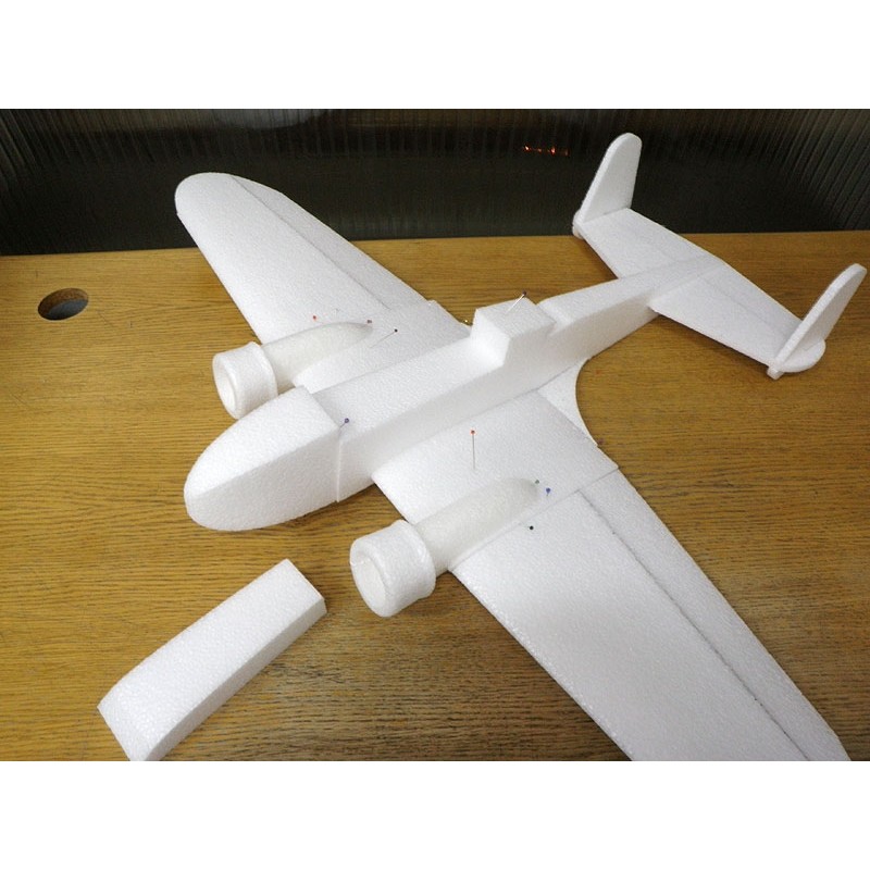 ESA AIRCOMBAT P-37 B ŁOŚ (BIAŁY) NA POLSKIM NIEBIE