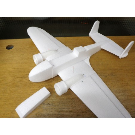 ESA AIRCOMBAT P-37 B ŁOŚ (BIAŁY) NAPOLSKIM NIEBIE